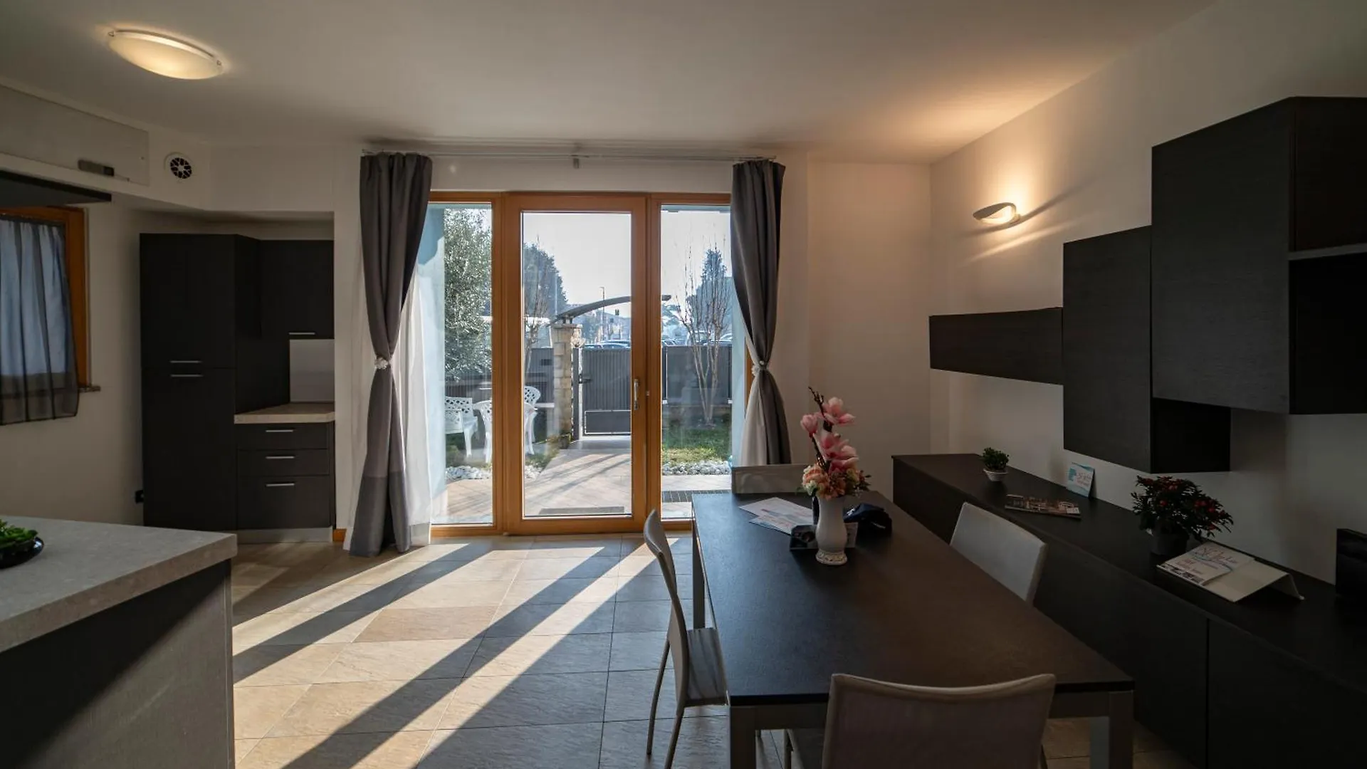Casa Smeraldo - Light Blue Clusane Apartment