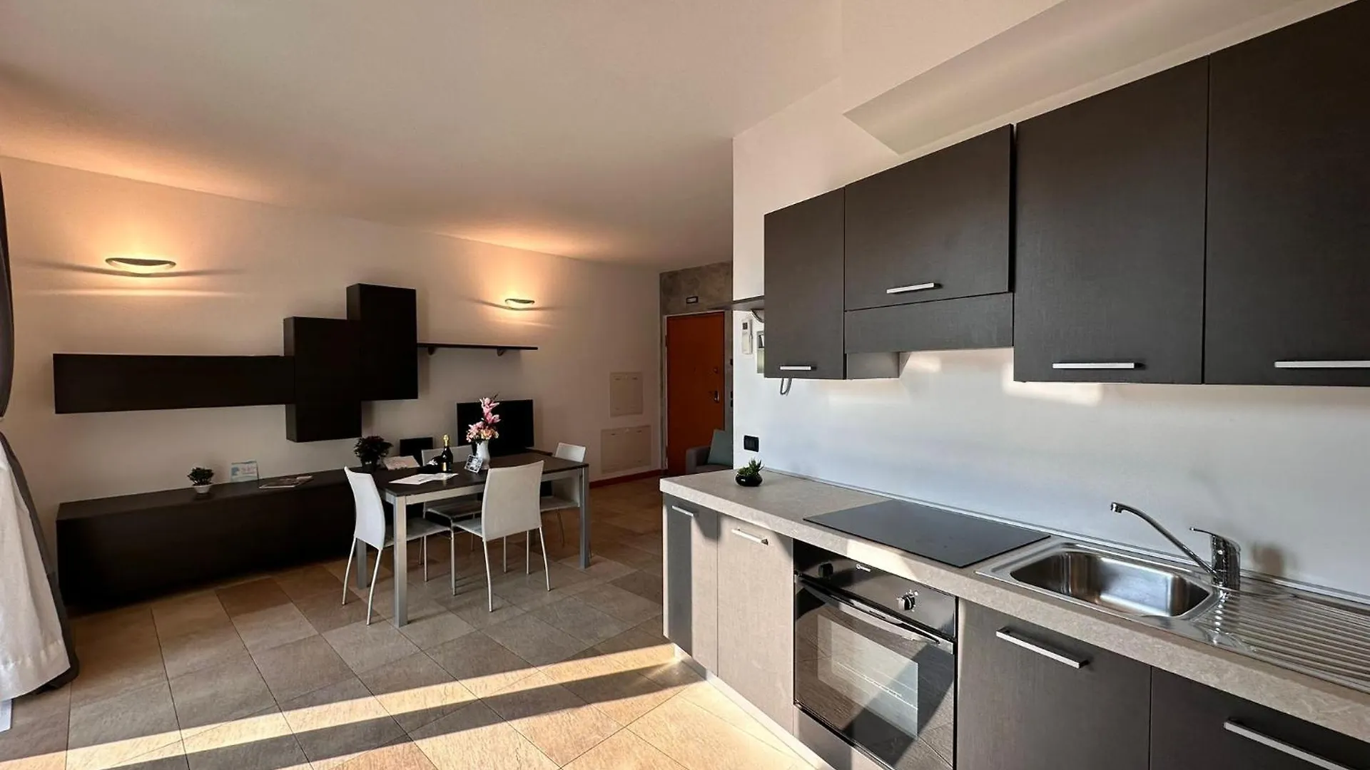 Casa Smeraldo - Light Blue Clusane 0*,  Italy